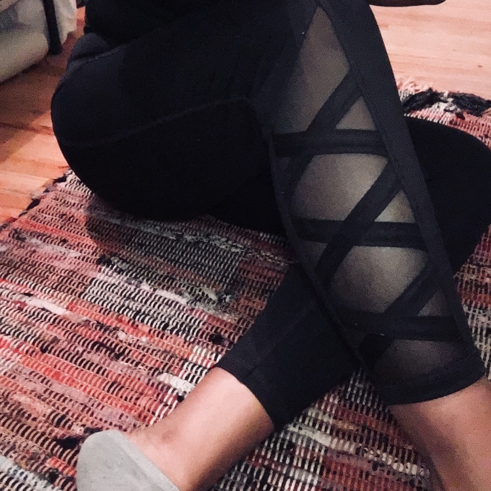 Ideology Mesh Cutout  Workout Legging